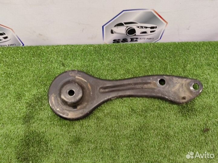 Реактивная тяга задняя правая Bmw X1 E84 N46B20