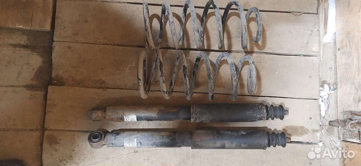 Амортизаторы и пружины