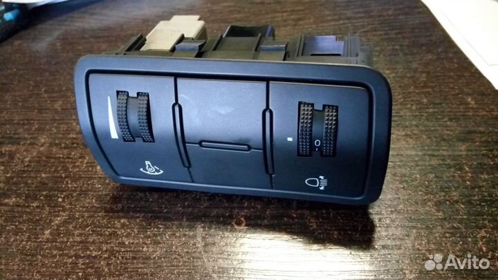 Кнопка корректора фар Солярис 1