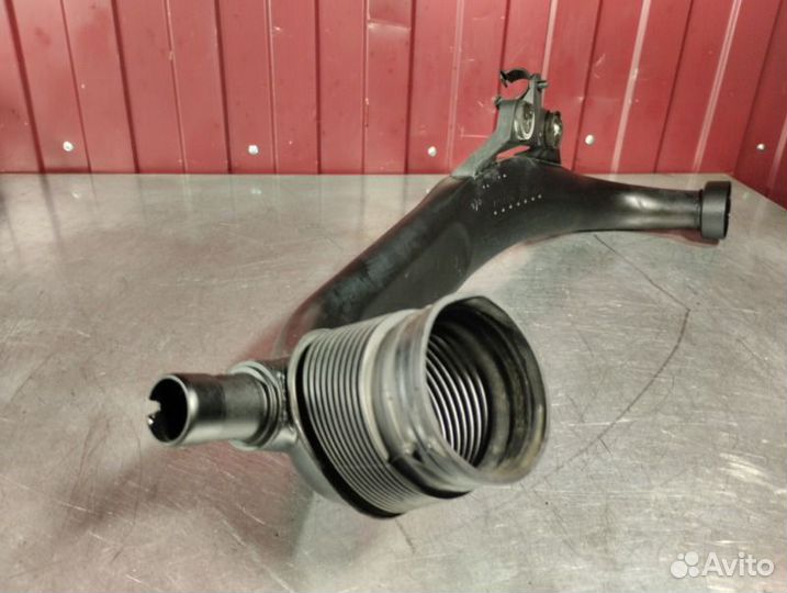 Патрубок воздушного фильтра Bmw 3 Series E90