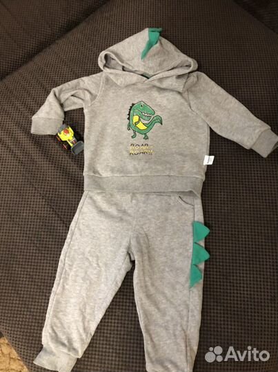 Спортивный костюм