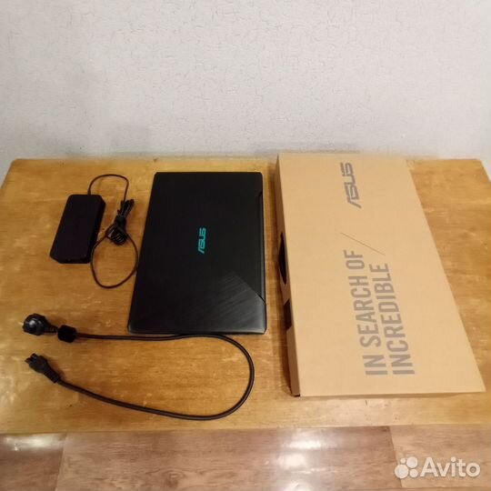 Игровой ноутбук asus M570DD