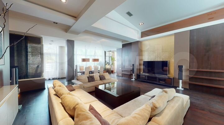 7-к. квартира, 342,8 м², 2/4 эт.