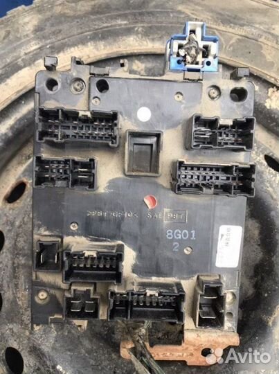 Блок предохранителей Nissan Almera N15