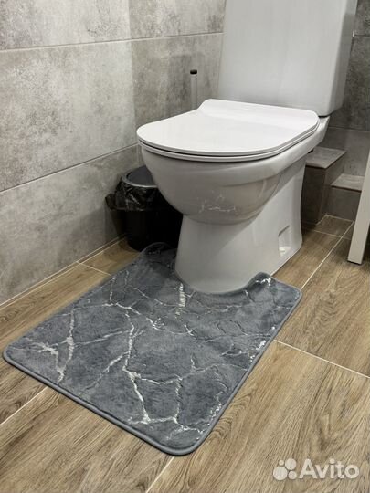Коврик для ванны и туалета