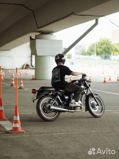 Мотошкола, Мотоинструктор