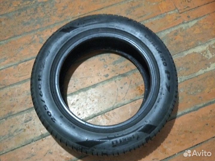 Pirelli Cinturato P7 205/60 R16 92V