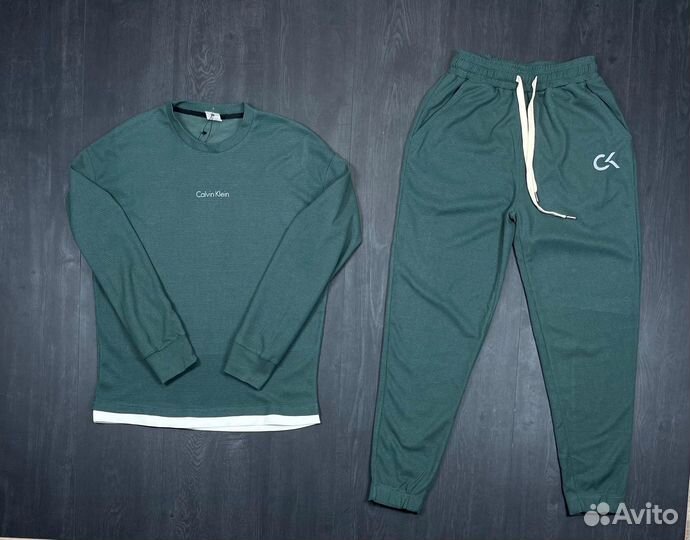 Спортивный костюм Calvin Klein