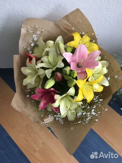 Продам луковицы лилий микс