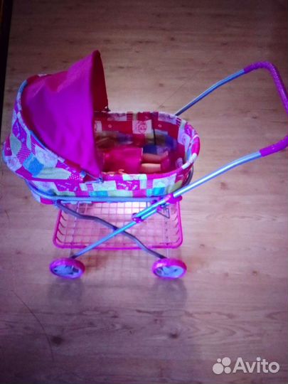 Коляска кукольная