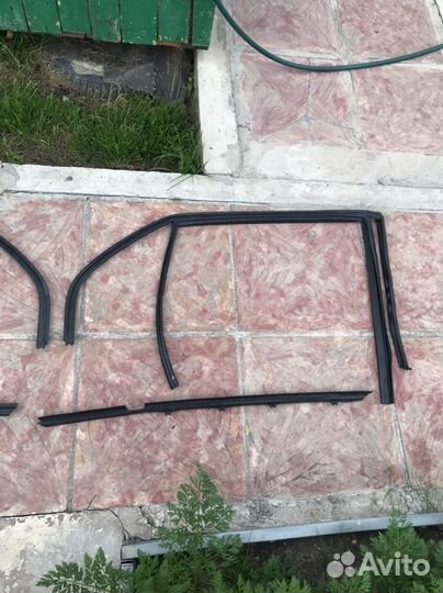 Комплект уплотнителя стеколдля бмв е46 рестайлинг