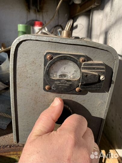 Автотрансформаторный регулятор напряжения