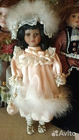 Куклы фарфоровые коллекционные