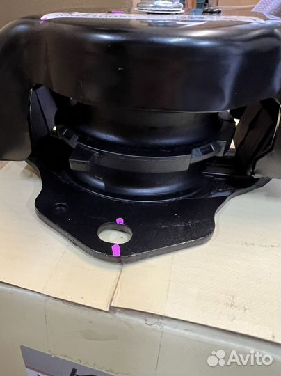 Подушка двигателя Паджеро 4