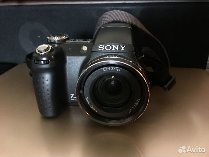 Sony cyber shot DSC-H5