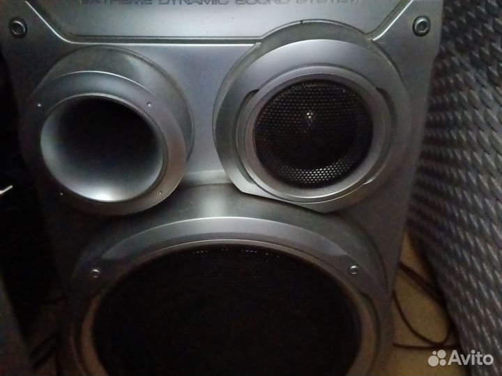 Музыкальный центр lg с 2 колонками и караоке