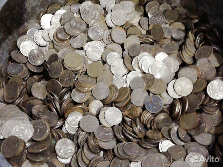 Монеты 1 копеек и 5 копеек