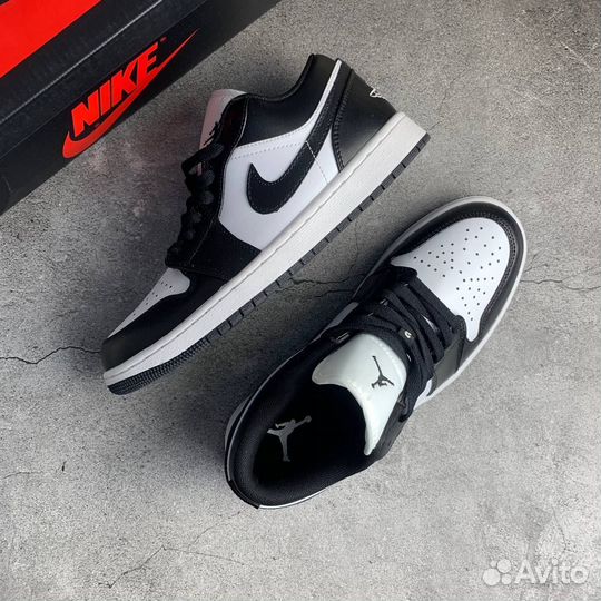 Nike Air Jordan 1 Low Black-White (36р)