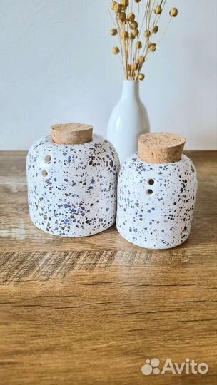 Солонка и перечница