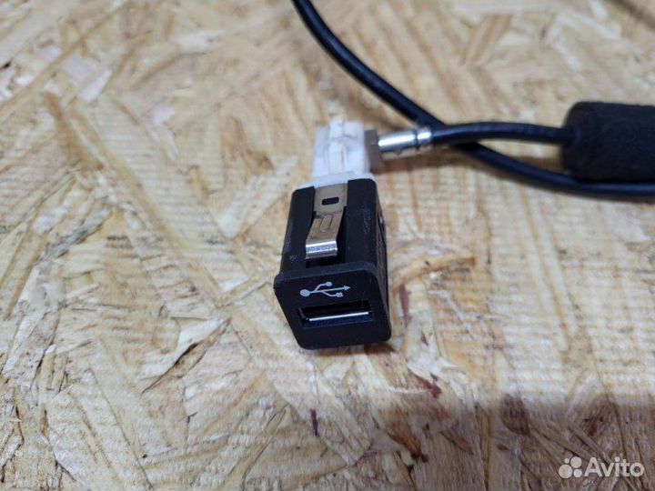 Провод USB Bmw X5 2011