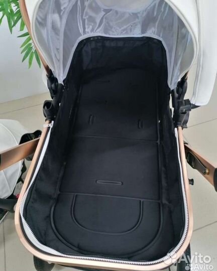 Коляска 3/1(белая Эко кожа) с автолюлькой