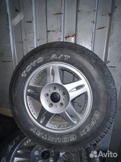 Диски на mercedes r18 летние g500