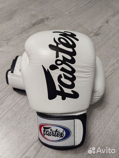 Боксерские перчатки Fairtex BGV19 14 унций