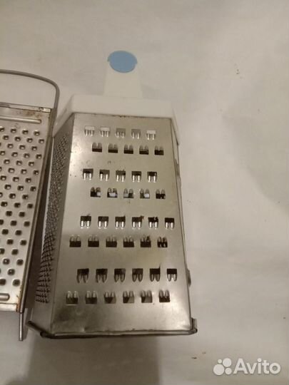 Бытовая и канцелярская утварь