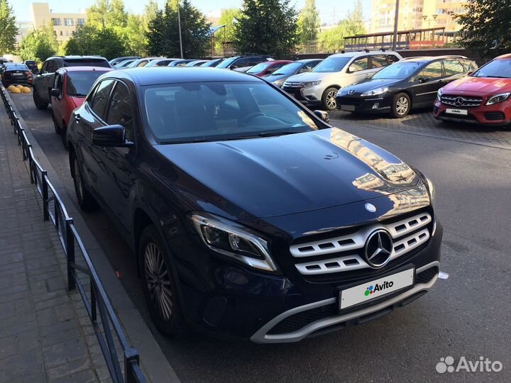 Mercedes-Benz GLA-класс 1.6 AMT, 2018, 17 500 км