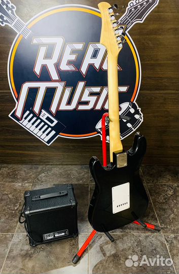 Электрогитара леворукая + комбоусилитель