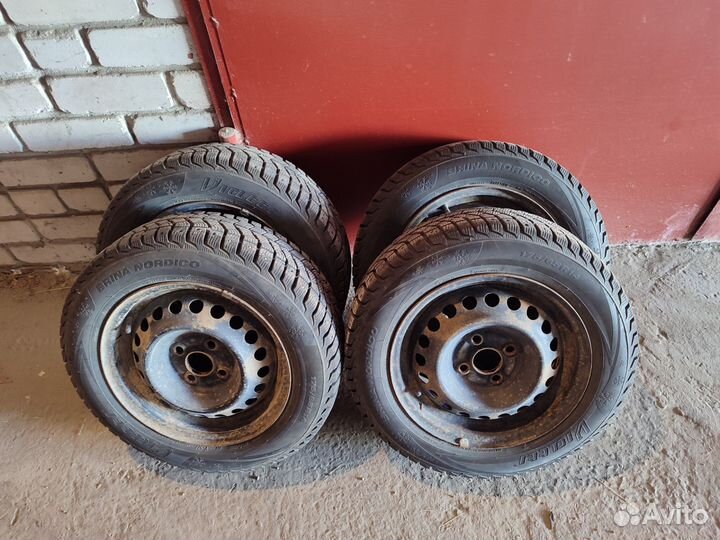 Продам зимние колеса R14