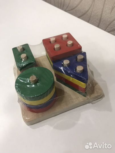 Развивающие игрушки