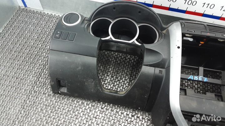 Панель передняя салона (торпедо) Suzuki 2 рест