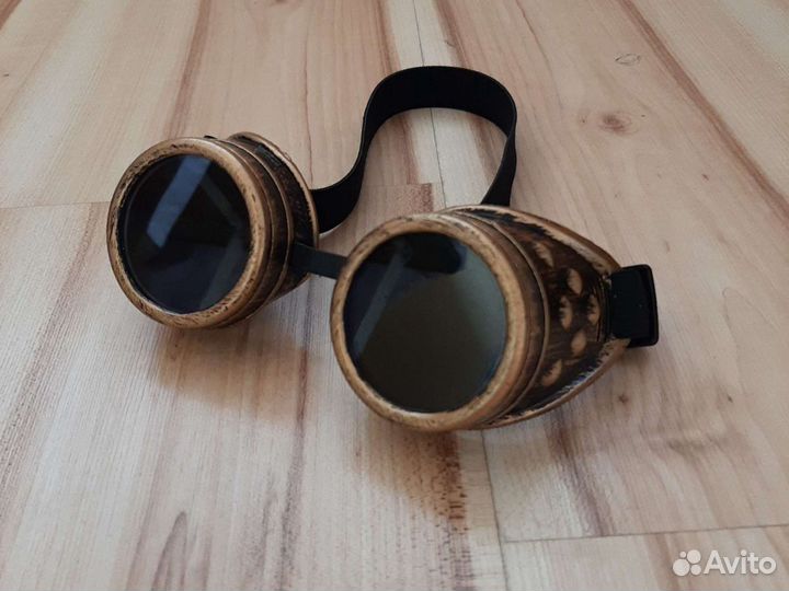 Солнцезащитные очки мужские