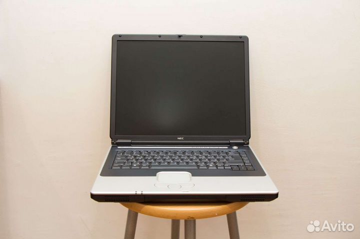 Ноутбук NEC i-Select