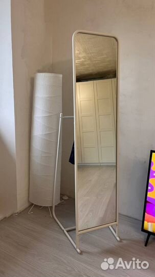 Продам напольное зеркало Икеа Кнаппер
