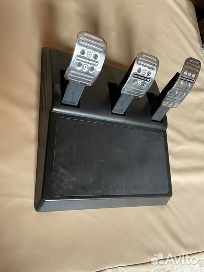 Руль thrustmaster t300