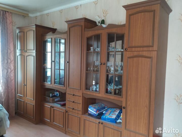 Стенка в гостиную бу