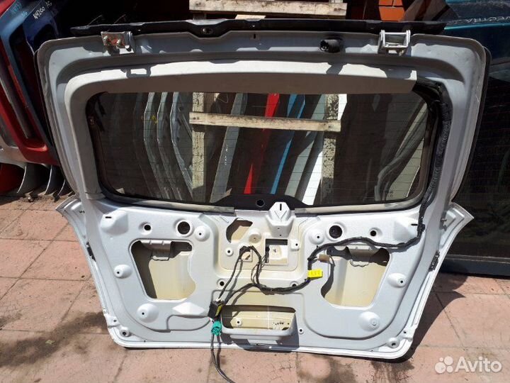 Дверь багажника Opel Antara