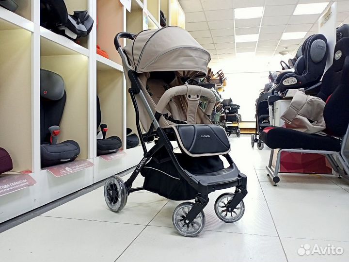 Легкая Прогулочная коляска Luxmom V3 Beige