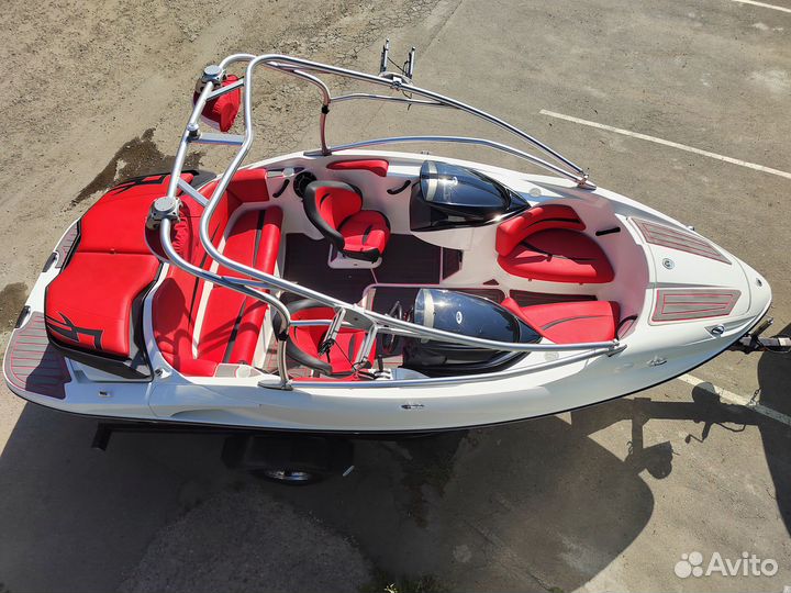 Катер BRP speedster 200