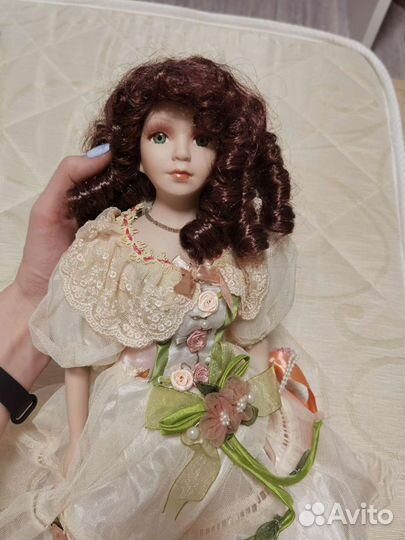 Декоративная керамическая кукла