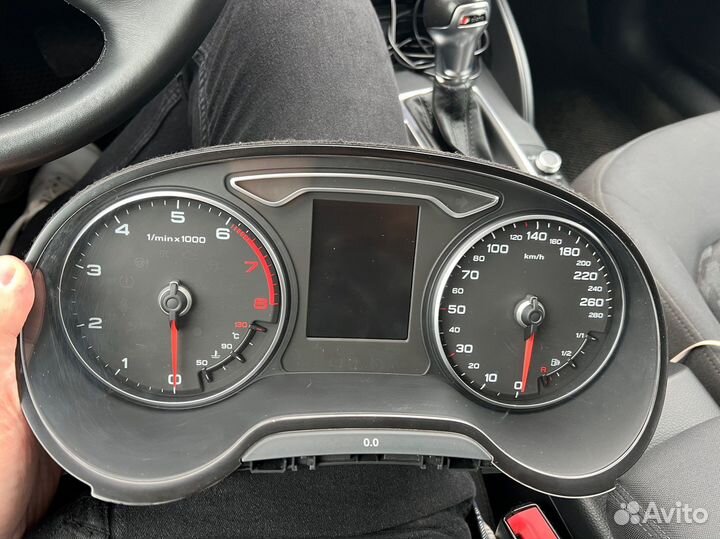 Приборная панель Audi A3 8V