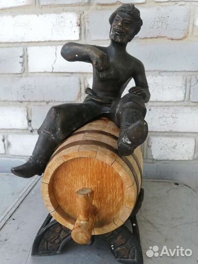 Казак на бочке