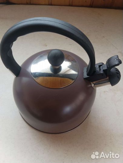 Чайники со свистком, новые СССР