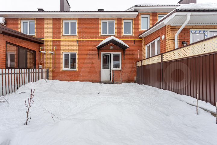 Таунхаус 128 м² на участке 1 сот.