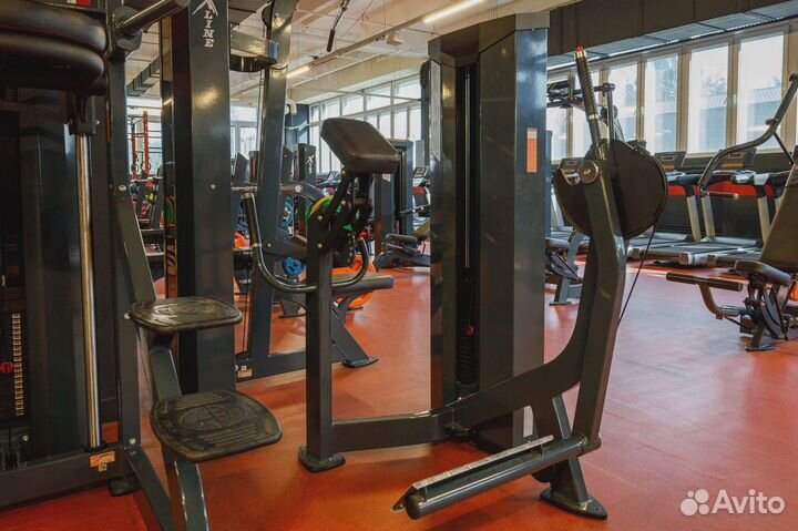 XR131 тренажер для ягодичных мышц X-line R