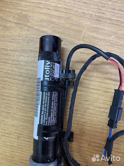 Замок ремня безопасности передний левый BMW f10