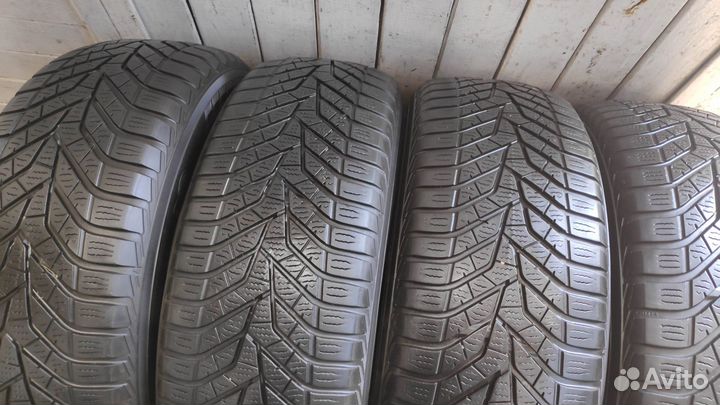 Yokohama W.Drive V905 215/60 R16 99Q