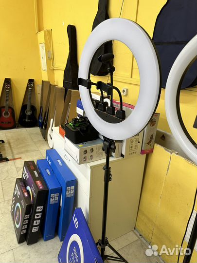 Кольцевая лампа